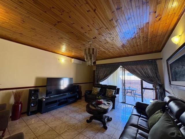House for sale in Frances Baard, Northern Cape