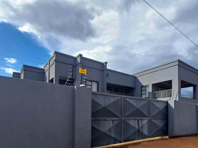 House for sale in Frances Baard, Northern Cape