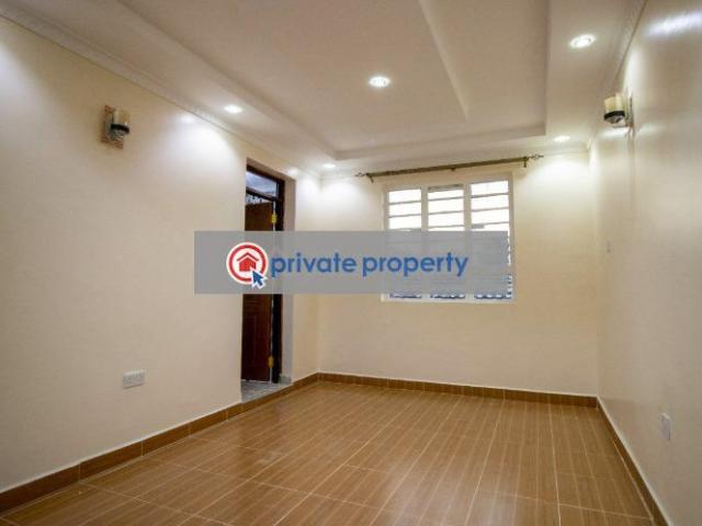 Townhouse for rent in Roysambu