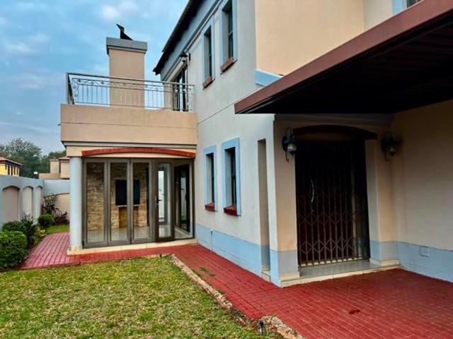 House for rent in Waterkloof, Gauteng
