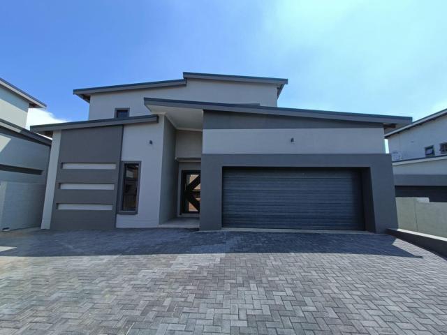 House for sale in Waterkloof, Gauteng