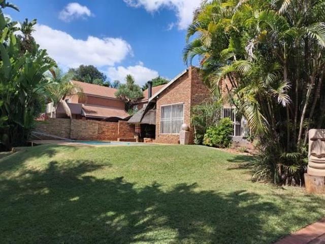 House for rent in Waterkloof, Gauteng