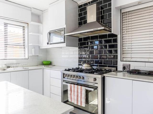 House for sale in Cape Town, Western Cape