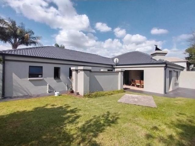 House for rent in Waterkloof, Gauteng