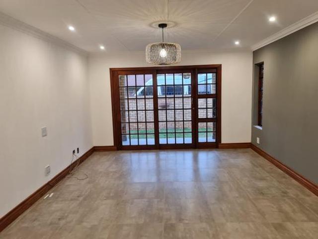 House for rent in Waterkloof, Gauteng