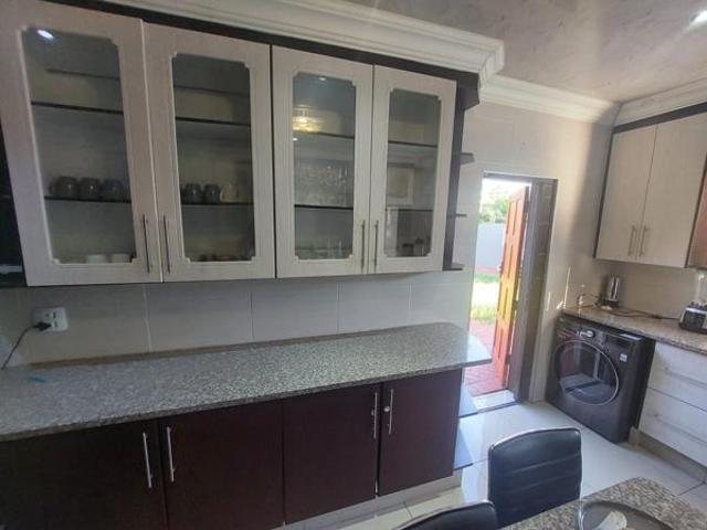 House for rent in Waterkloof, Gauteng