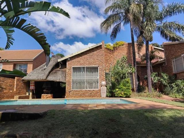 House for rent in Waterkloof, Gauteng