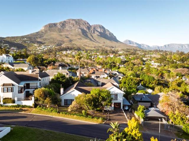House for sale in Somerset West, Western Cape