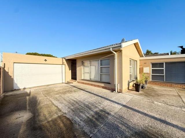 House for sale in Cape Town, Western Cape