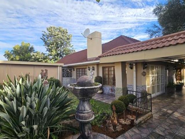 House for sale in Frances Baard, Northern Cape