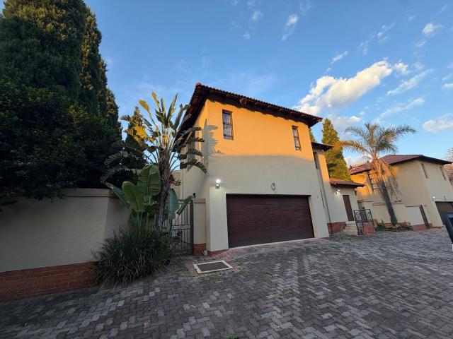 House for rent in Waterkloof, Gauteng
