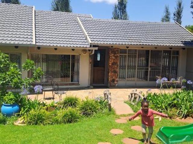 House for rent in Waterkloof, Gauteng