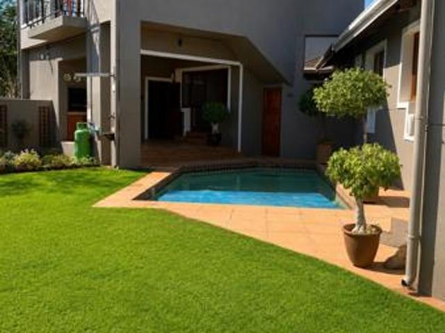 House for rent in Waterkloof, Gauteng
