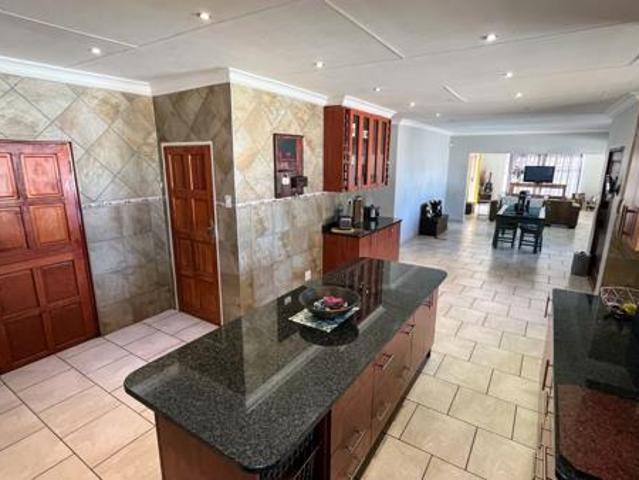 House for rent in North West