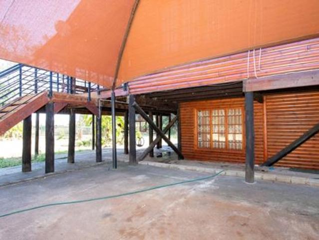 House for rent in North West