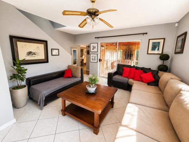 House for rent in Waterkloof, Gauteng