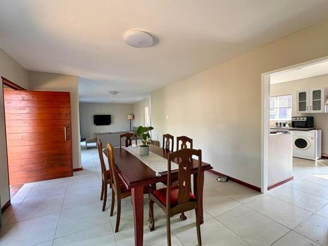 House for rent in Waterkloof, Gauteng