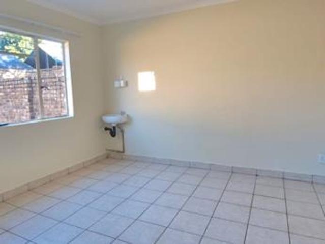 House for rent in Waterkloof, Gauteng