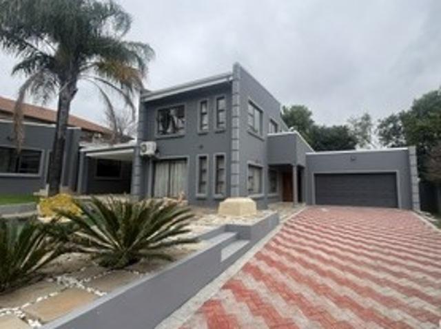House for rent in Waterkloof, Gauteng