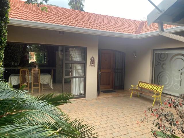 House for sale in Johannesburg, East