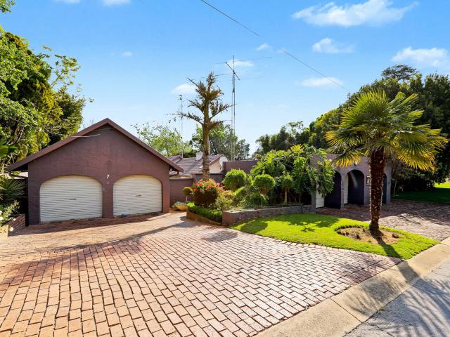 House for sale in Sandton, City of Johannesburg Metropolitan Municipality