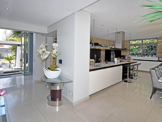 House for sale in Johannesburg, North & Sandton