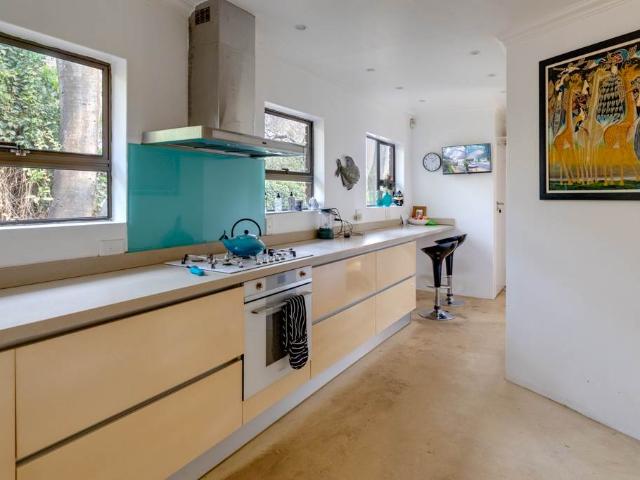 House for sale in Johannesburg, North & Sandton