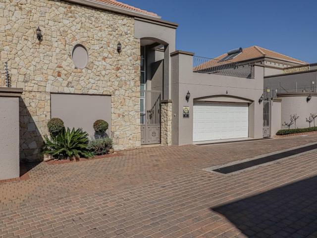 House for sale in Sandton, Morningside