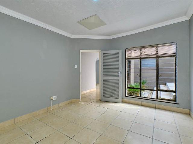 House for sale in Johannesburg, North & Sandton