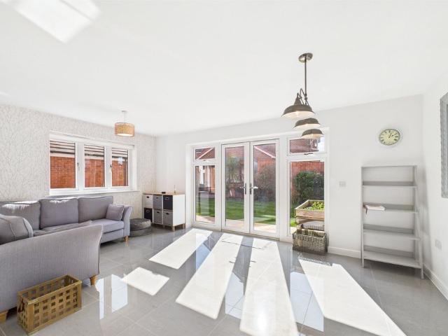 House for rent in Amen Corner (North), Binfield