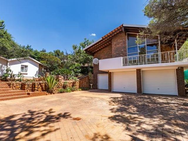 House for rent in Waterkloof, Gauteng