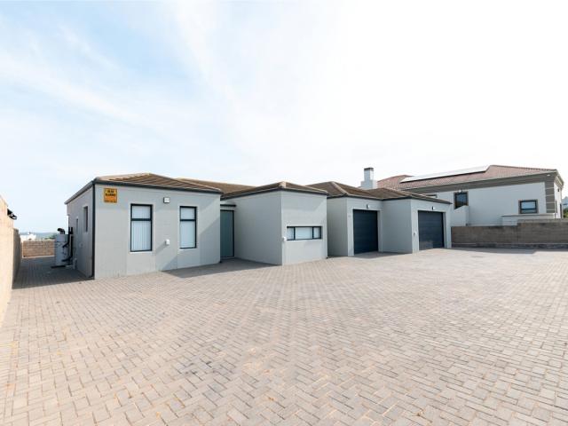 House for sale in West Coast, Britannia Bay