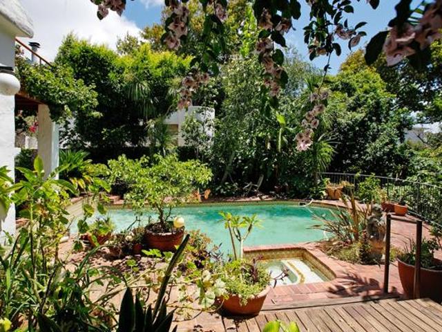 House for sale in Cape Town, Western Cape