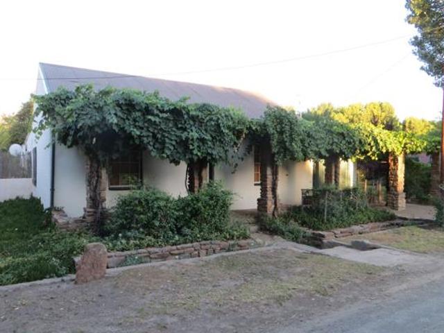 House for sale in Graaff Reinet, Eastern Cape