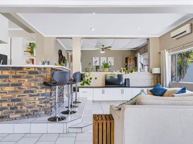 House for sale in Durbanville, Western Cape