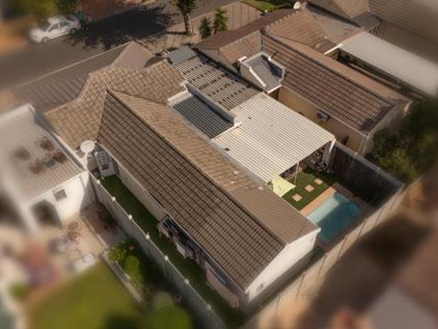 House for sale in Cape Town, Western Cape