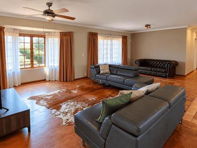 House for sale in Empangeni, uMhlathuze Local Municipality
