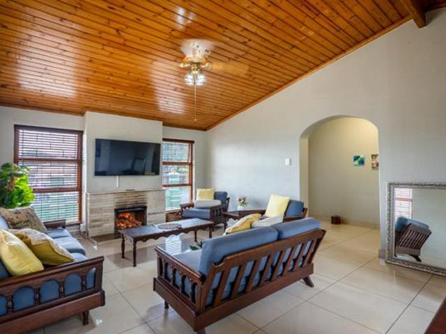 House for sale in Cape Town, Western Cape