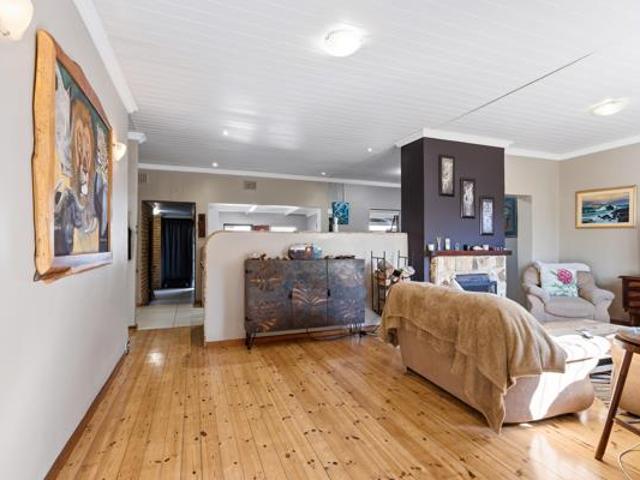 House for sale in Cape Town, Western Cape