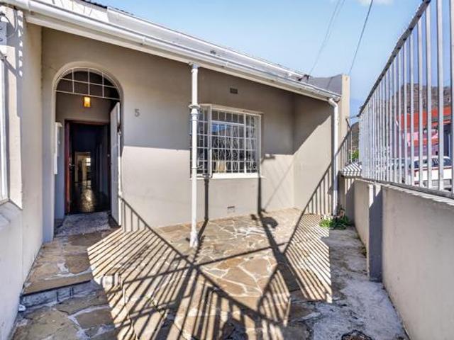 House for sale in Cape Town, Western Cape