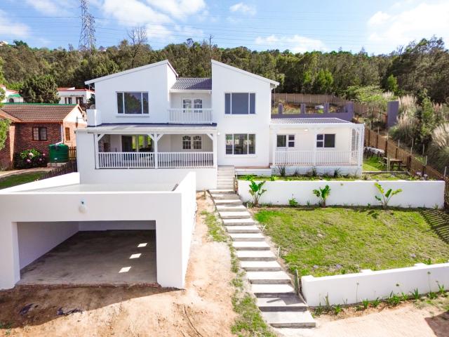 House for sale in Groot Brak Rivier, Western Cape