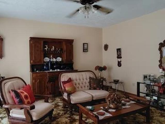 House for sale in Kgalagadi, Northern Cape