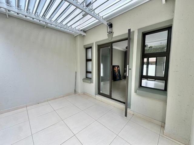 House for rent in Waterkloof, Gauteng