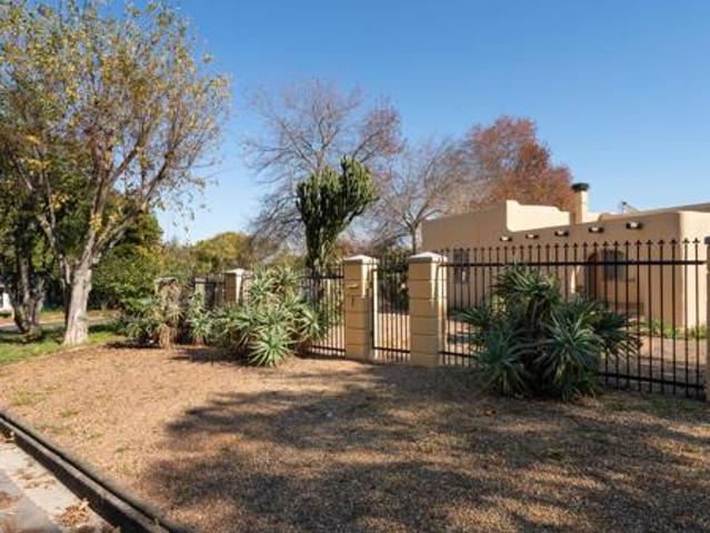 House for sale in Durbanville, Western Cape