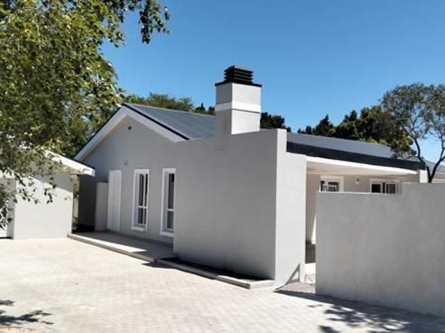 House for rent in Onder-Papegaaiberg, Stellenbosch Local Municipality