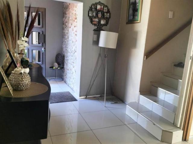 House for sale in Johannesburg, East