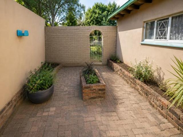 House for sale in Dr Kenneth Kaunda, North West