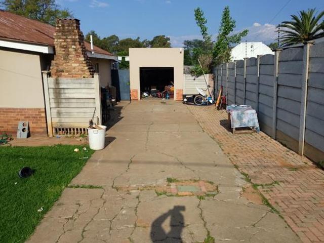 House for sale in Klerksdorp, Matlosana Local Municipality