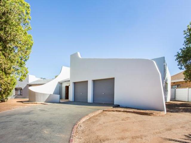 House for sale in Groot Brak Rivier, Western Cape
