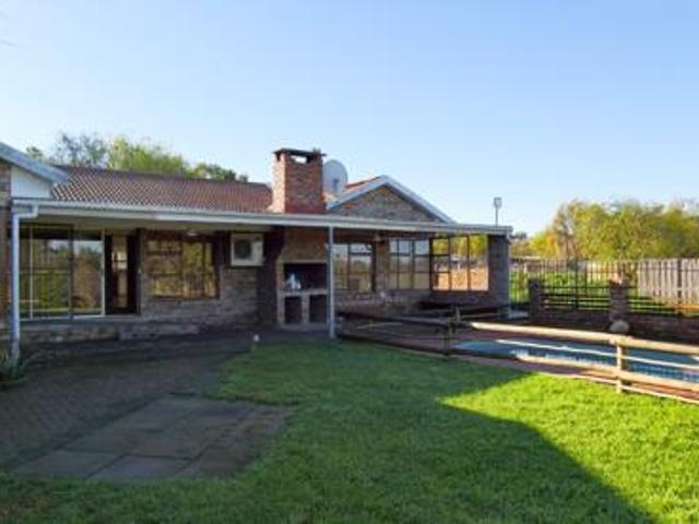 House for sale in Groot Brak Rivier, Western Cape